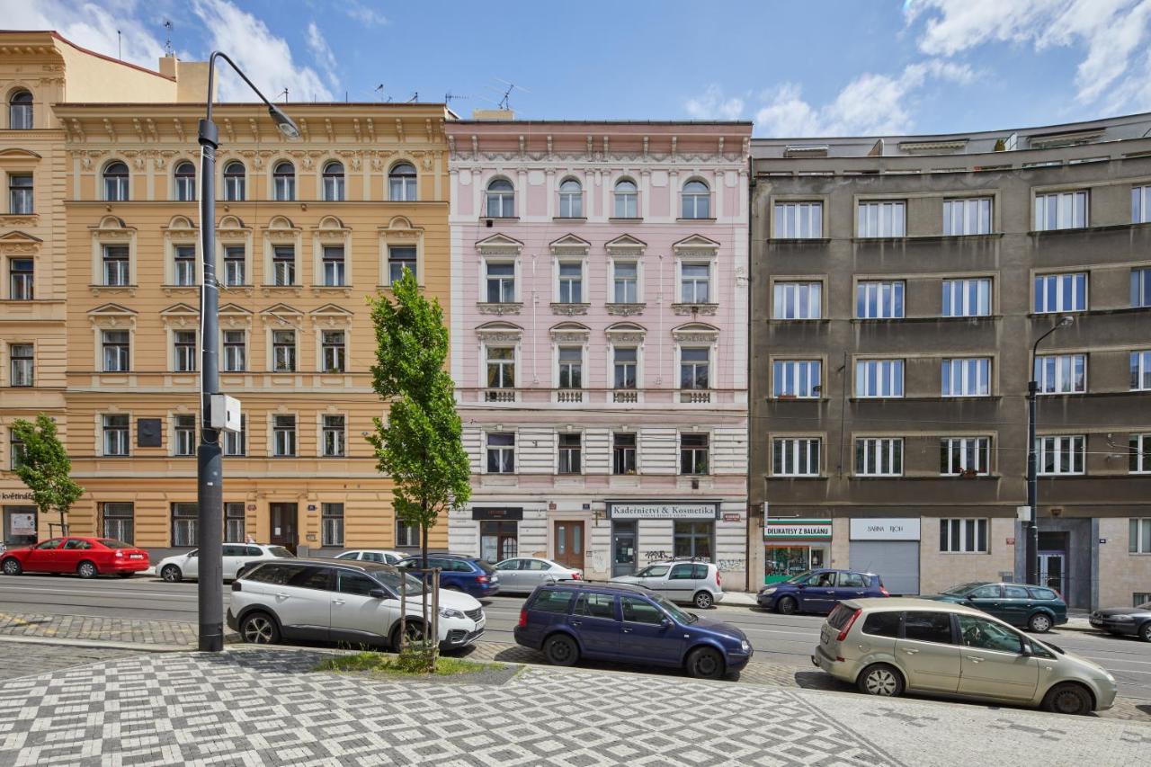 Prague Days - Sunlit Attic Loft In Vinohrady Διαμέρισμα Εξωτερικό φωτογραφία